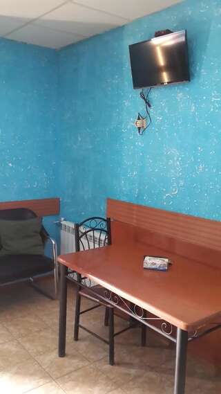 Мини-отель ARBA hotel Ереван Двухместный номер с 1 кроватью, вид на сад-3