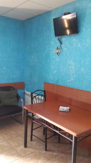 Мини-отель ARBA hotel Ереван Двухместный номер с 1 кроватью, вид на сад-10