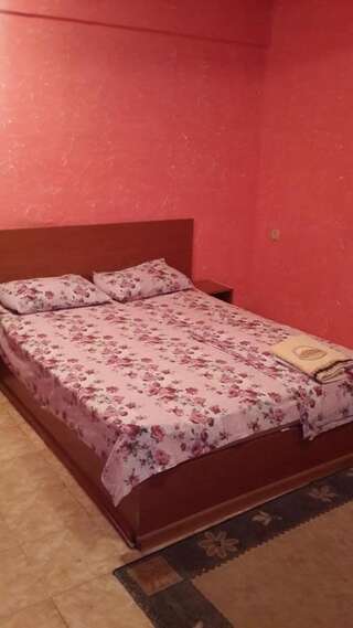 Мини-отель ARBA hotel Ереван Двухместный номер с 1 кроватью, вид на сад-11