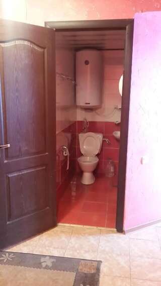 Мини-отель ARBA hotel Ереван Двухместный номер с 1 кроватью, вид на сад-12